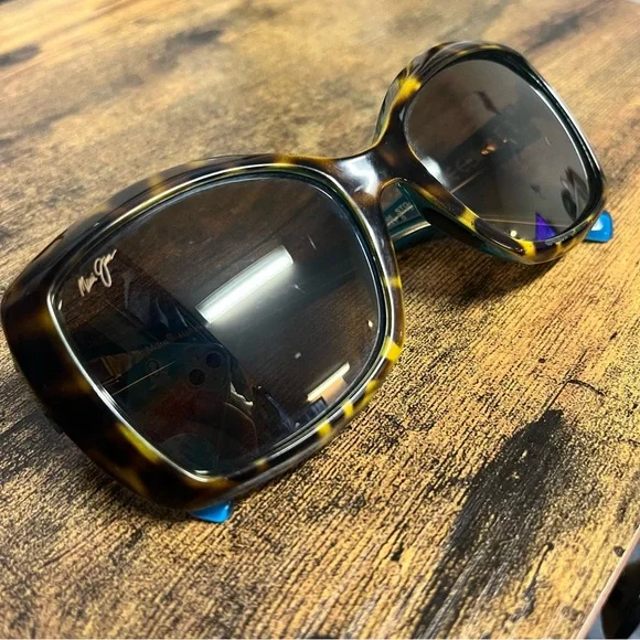 Maui Jim Brown Polarized Orchid Sunglasses - Picture 13 of 14